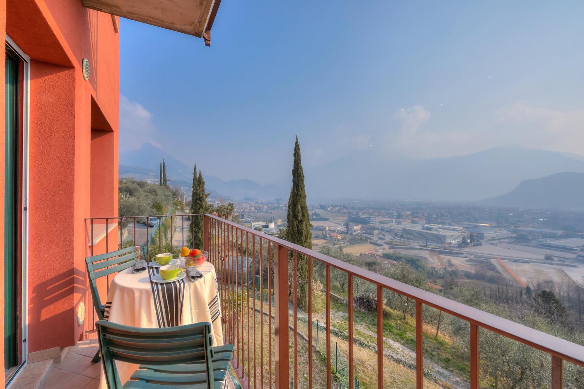 ריבה דל גארדה Lake View Dom-Us Apartment - Happy Rentals מראה חיצוני תמונה